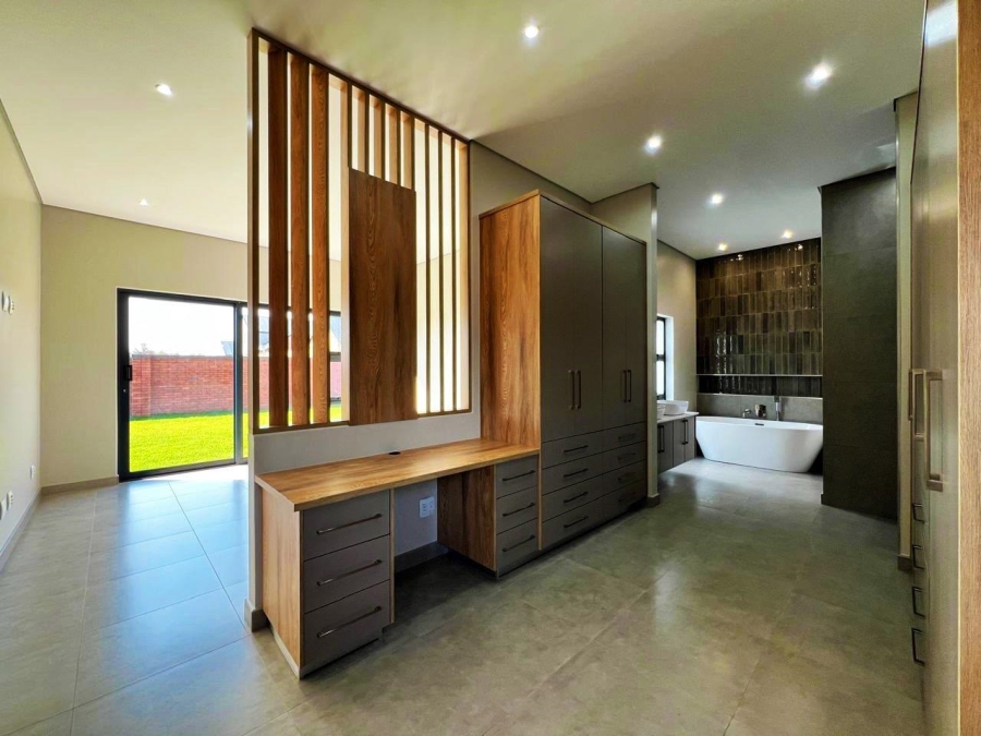 3 Bedroom Property for Sale in Vyfhoek A H North West